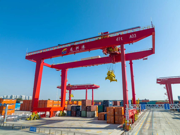 江蘇南通集裝箱門式起重機(jī)廠家集裝箱門式起重機(jī)自動(dòng)化趨勢(shì)