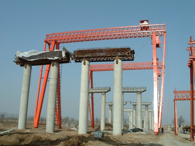 聊城架橋機(jī)出租30米箱梁用架橋機(jī)