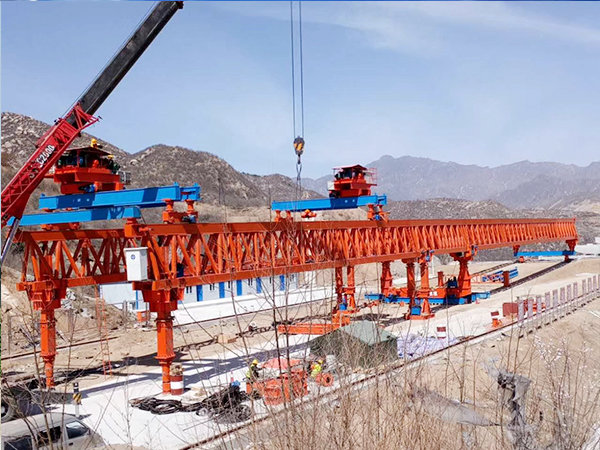 福建南平架橋機出租公司80噸租賃價詳情